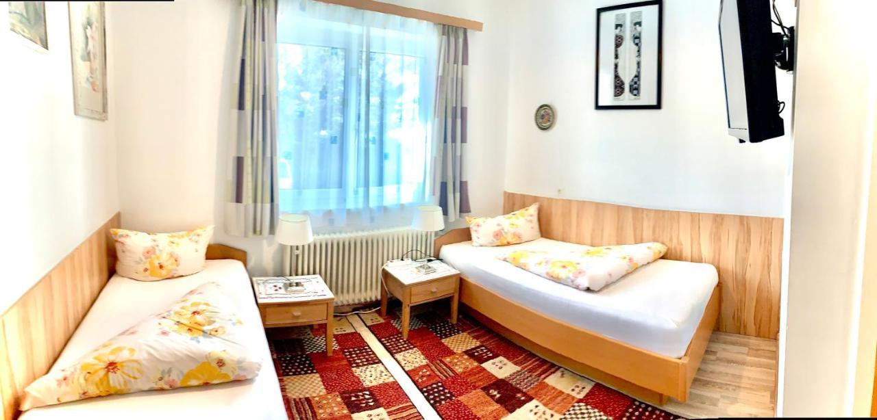 Gartenhotel Garni Pension B&B Innsbruck Exteriör bild