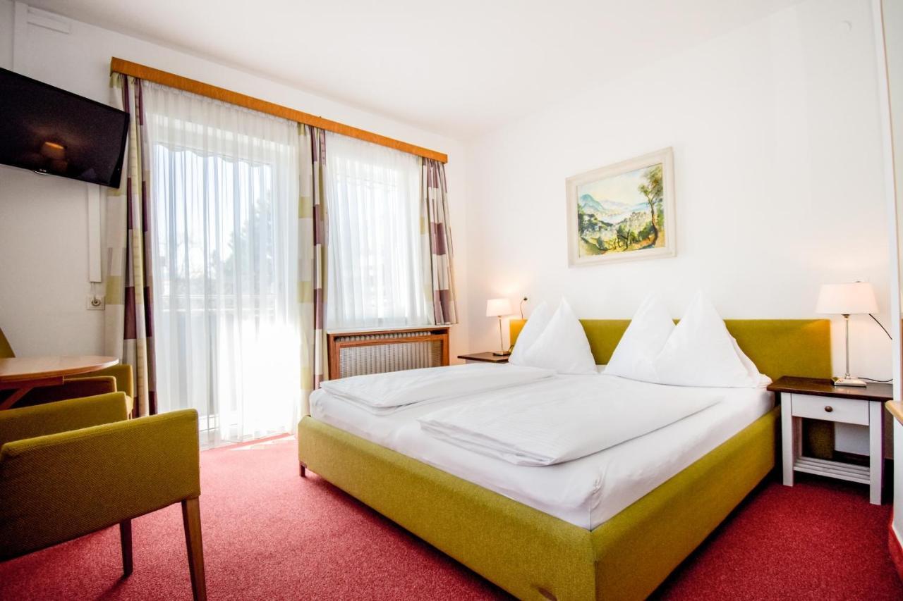 Gartenhotel Garni Pension B&B Innsbruck Exteriör bild